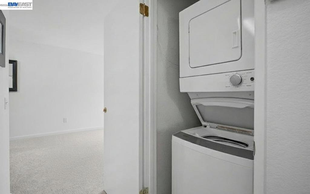 165 Aurora Plz Property Photo 12