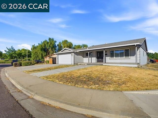 200 Tanganyka Ct Property Photo 6