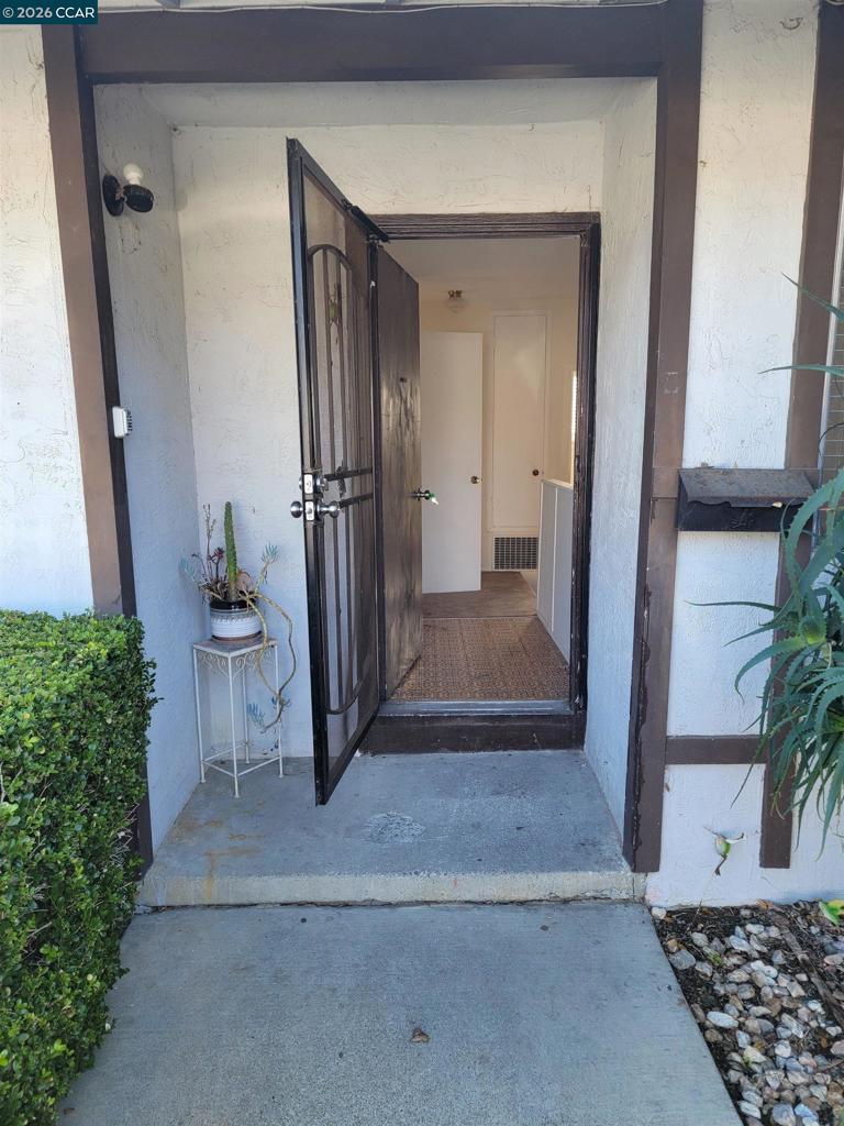 36305 Colbert Pl Property Photo 4