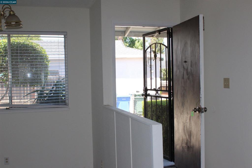 36305 Colbert Pl Property Photo 6
