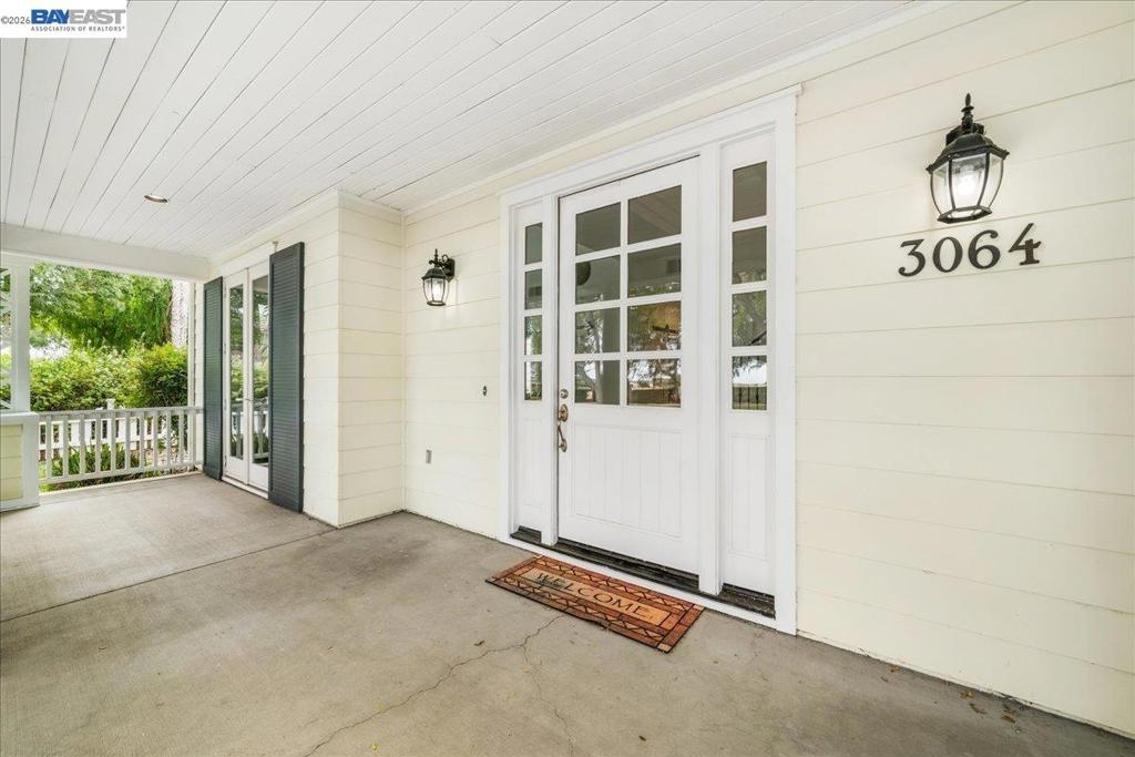 3064 Redbridge Rd Property Photo 4