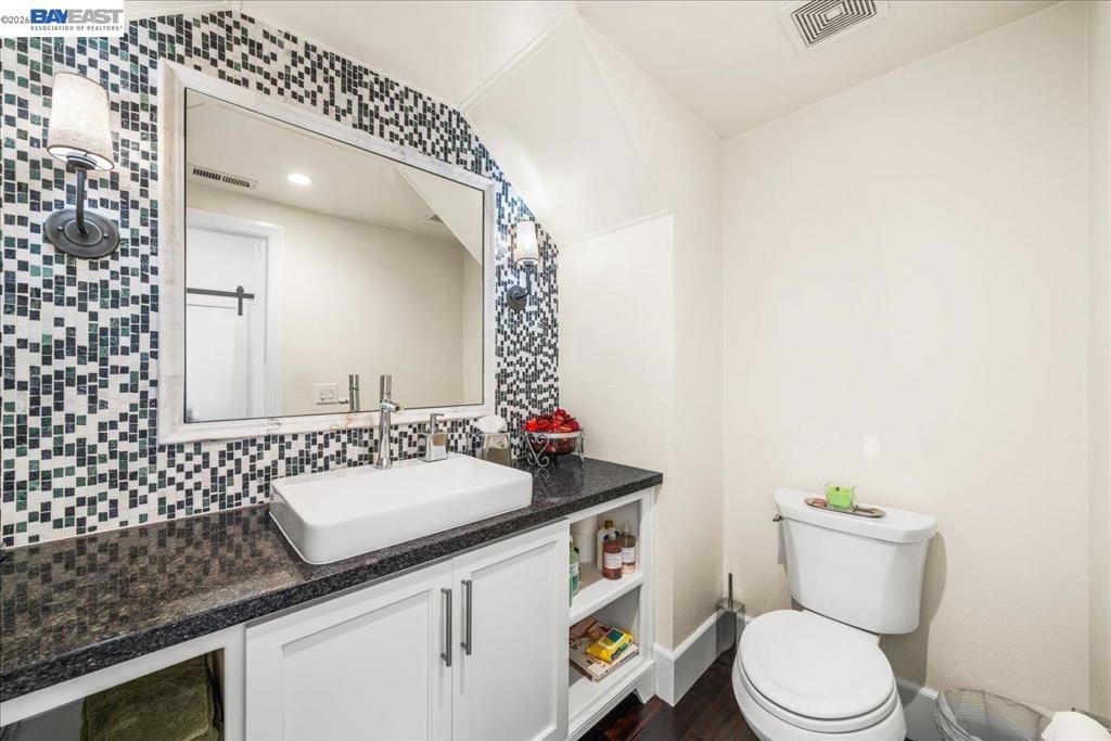 3064 Redbridge Rd Property Photo 10
