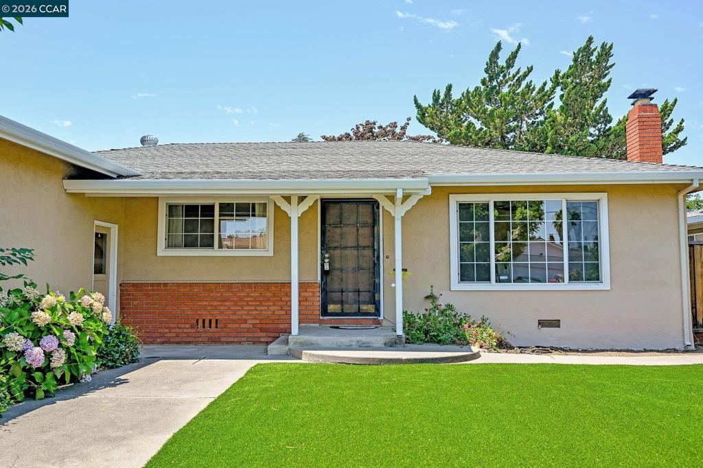 2412 Desrys Blvd. Property Photo 2