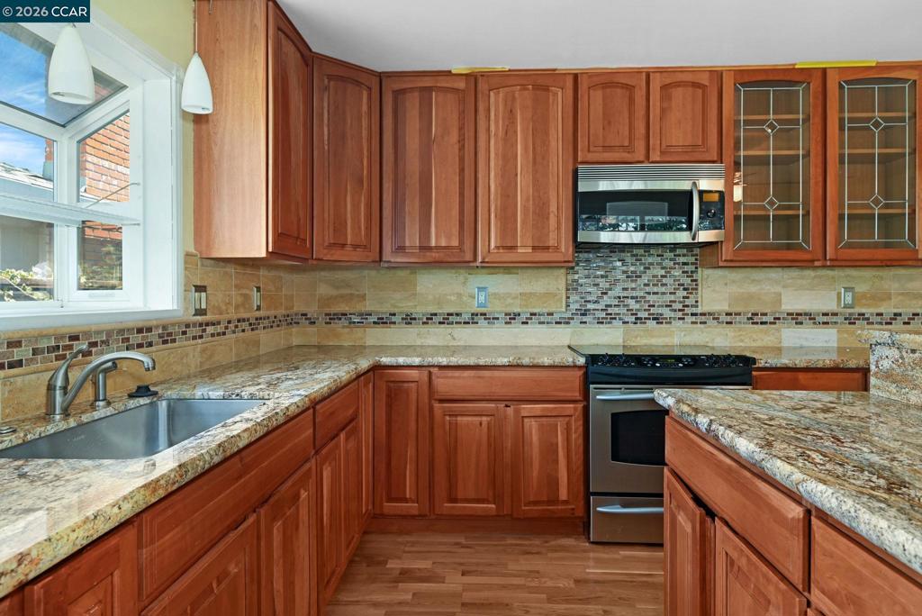 2412 Desrys Blvd. Property Photo 11