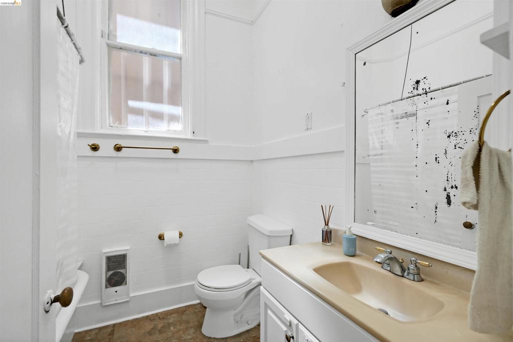 2654 2656 Bush St Property Photo 46