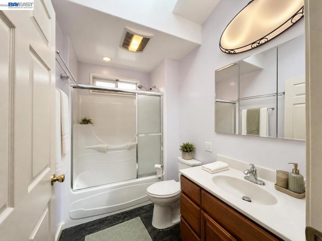 3325 Macarthur Blvd Property Photo 14