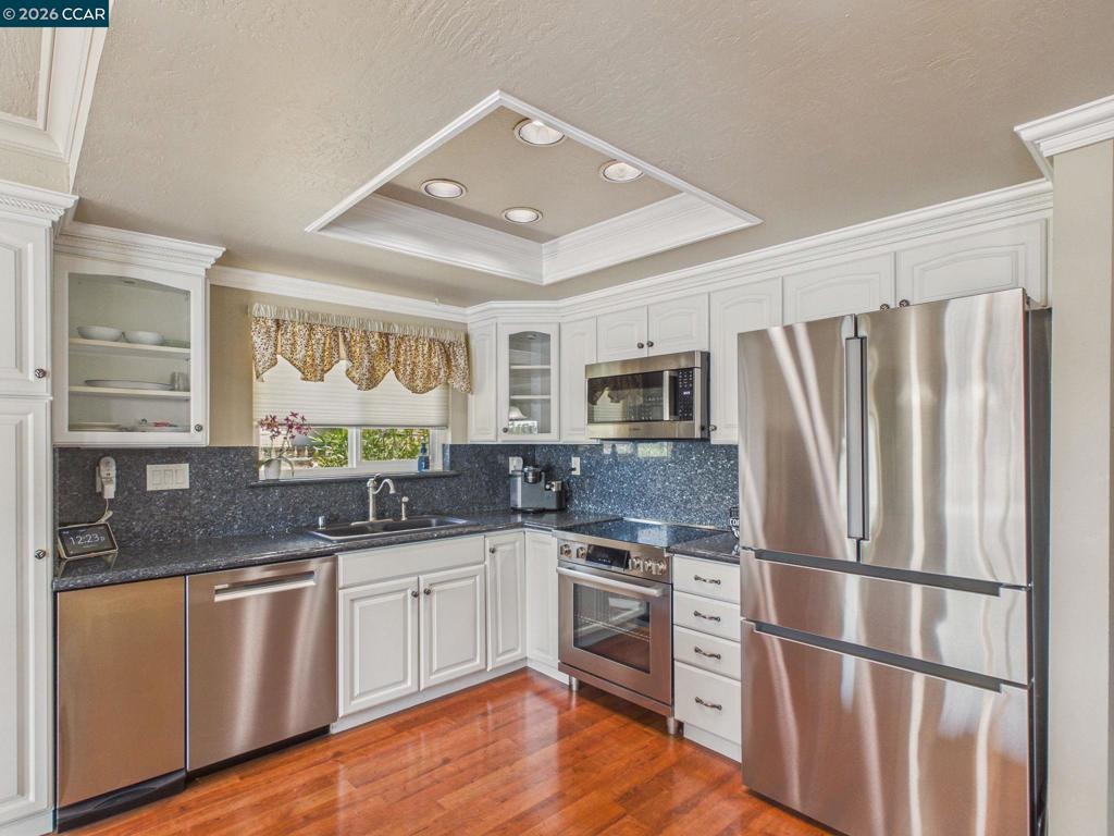 4910 Cabrillo Pt Property Photo 10
