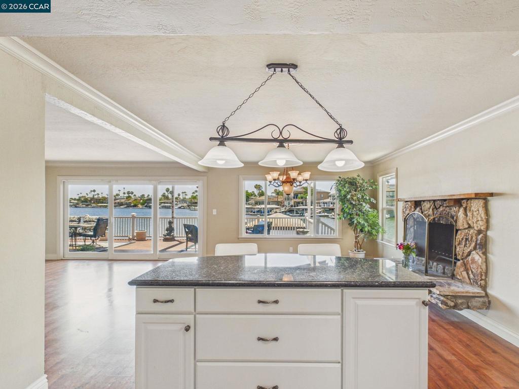 4910 Cabrillo Pt Property Photo 11