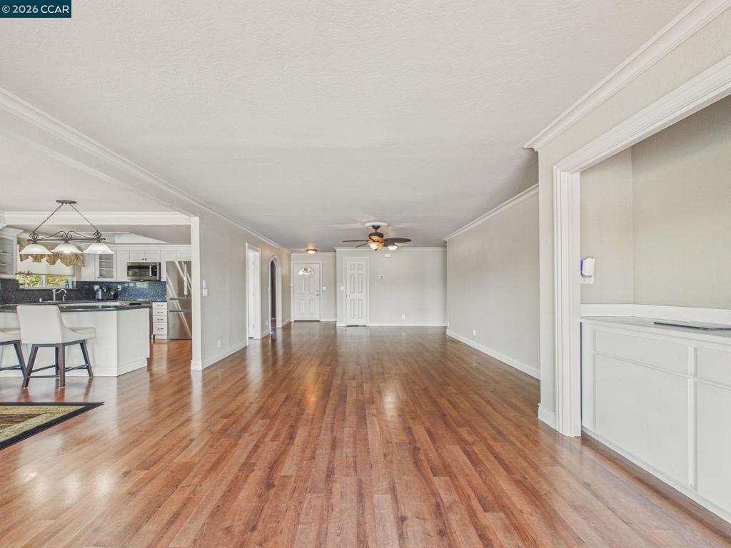4910 Cabrillo Pt Property Photo 16