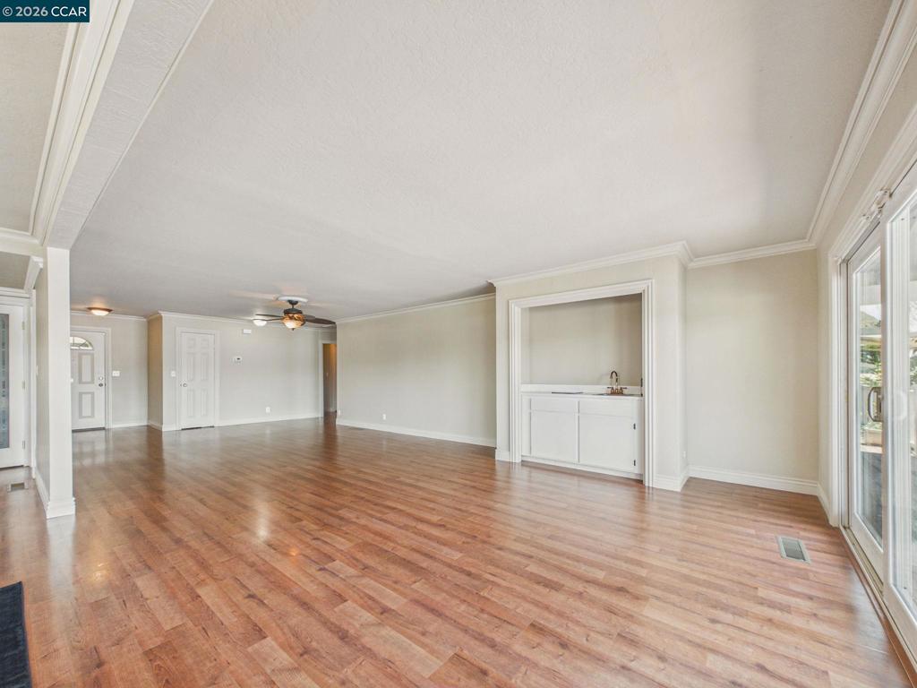 4910 Cabrillo Pt Property Photo 24