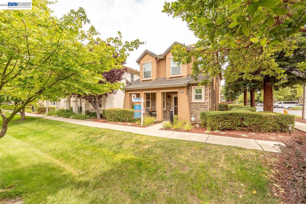 2527 Coldstream Way Property Photo 4