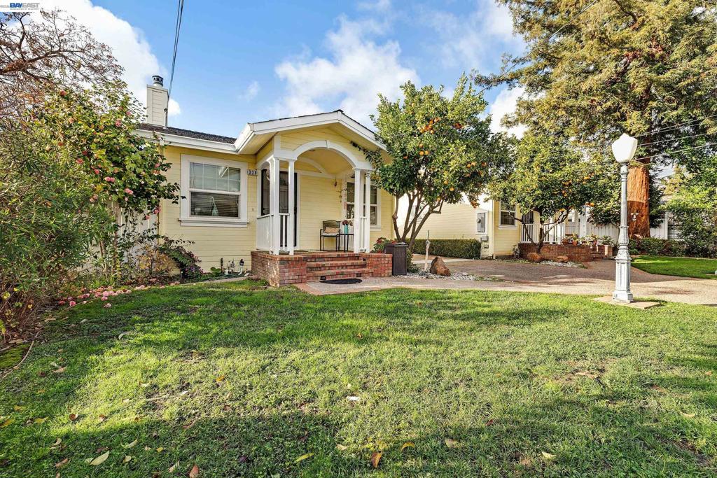 337 I St Property Photo 5