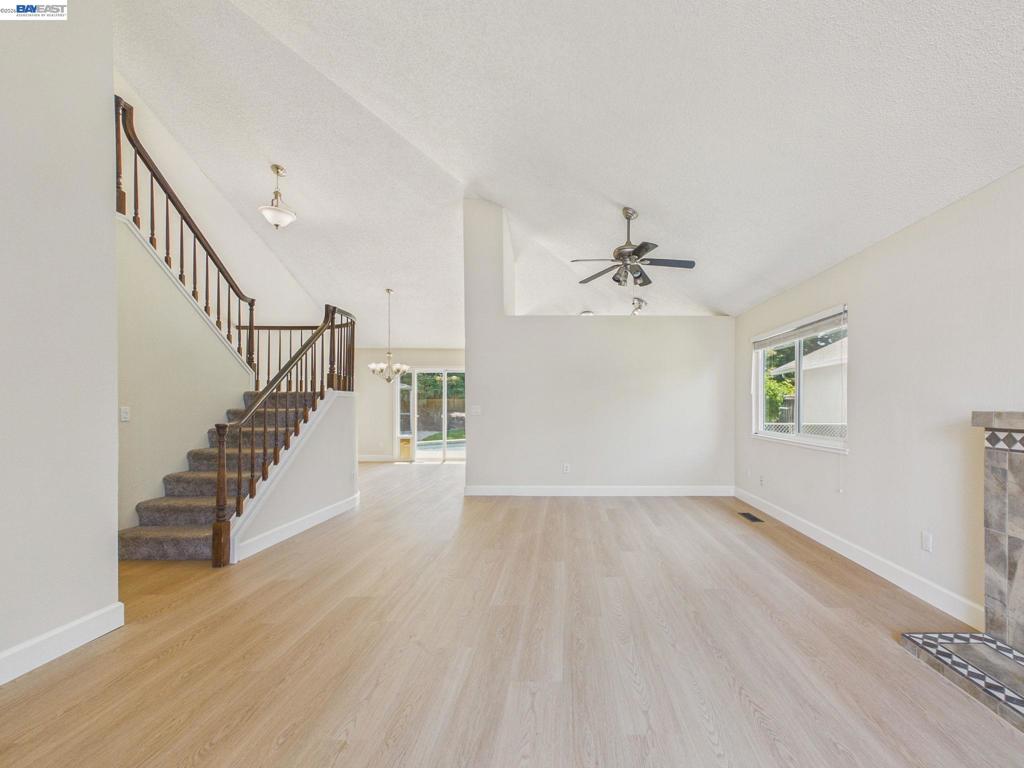 1546 Ohara Ct Property Photo 4