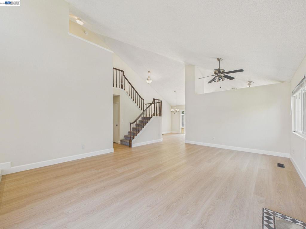 1546 Ohara Ct Property Photo 8