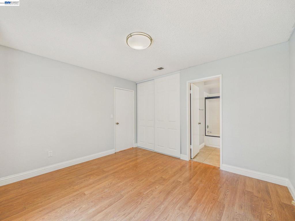 1546 Ohara Ct Property Photo 33