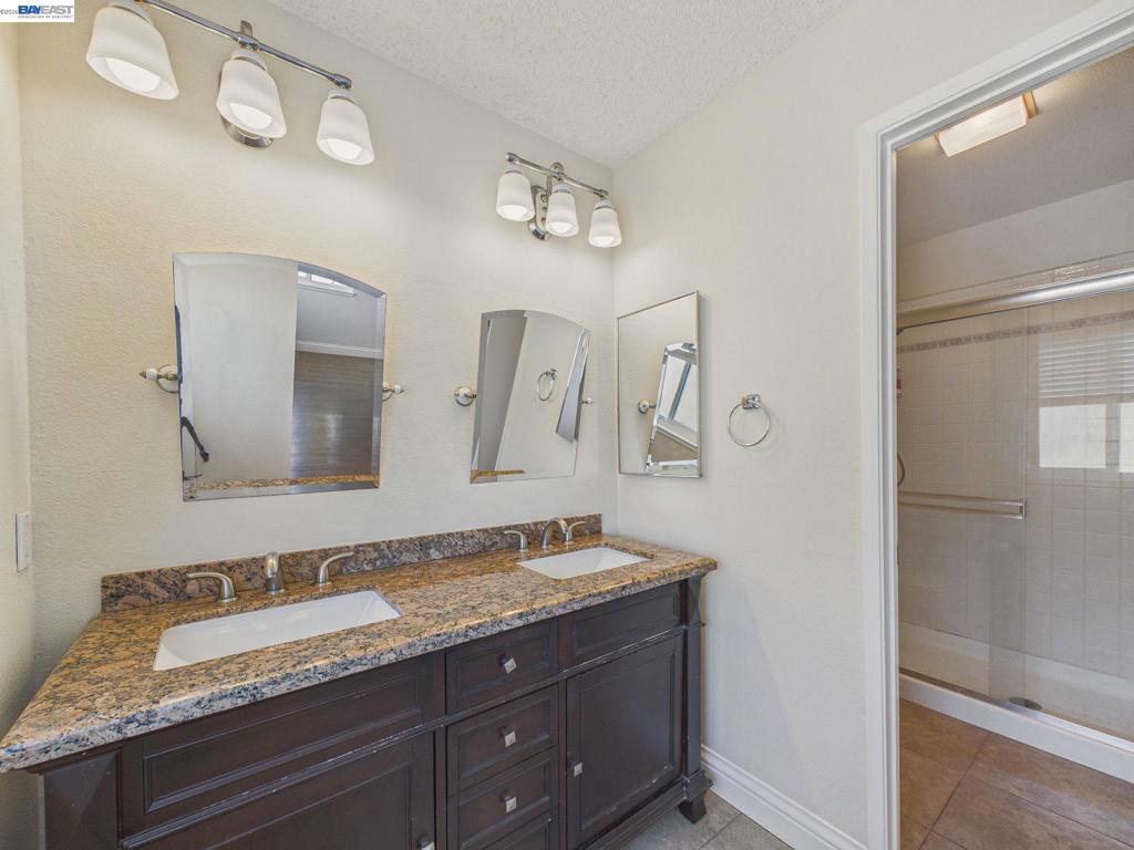 1546 Ohara Ct Property Photo 38