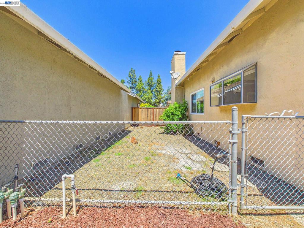 1546 Ohara Ct Property Photo 48