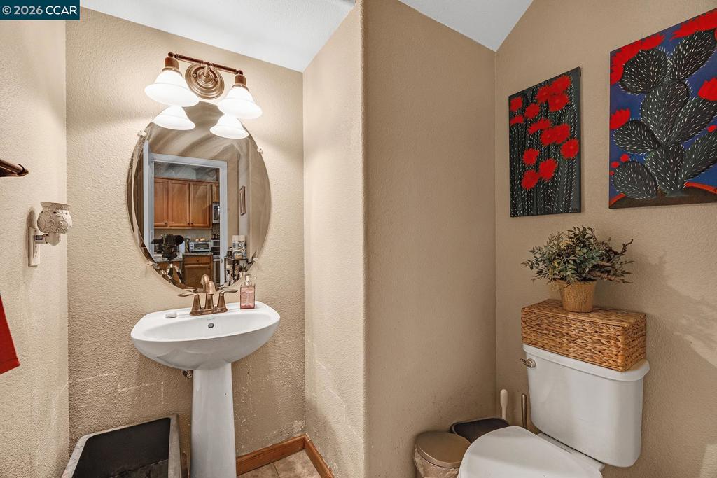 108 Arcangel Way Property Photo 16