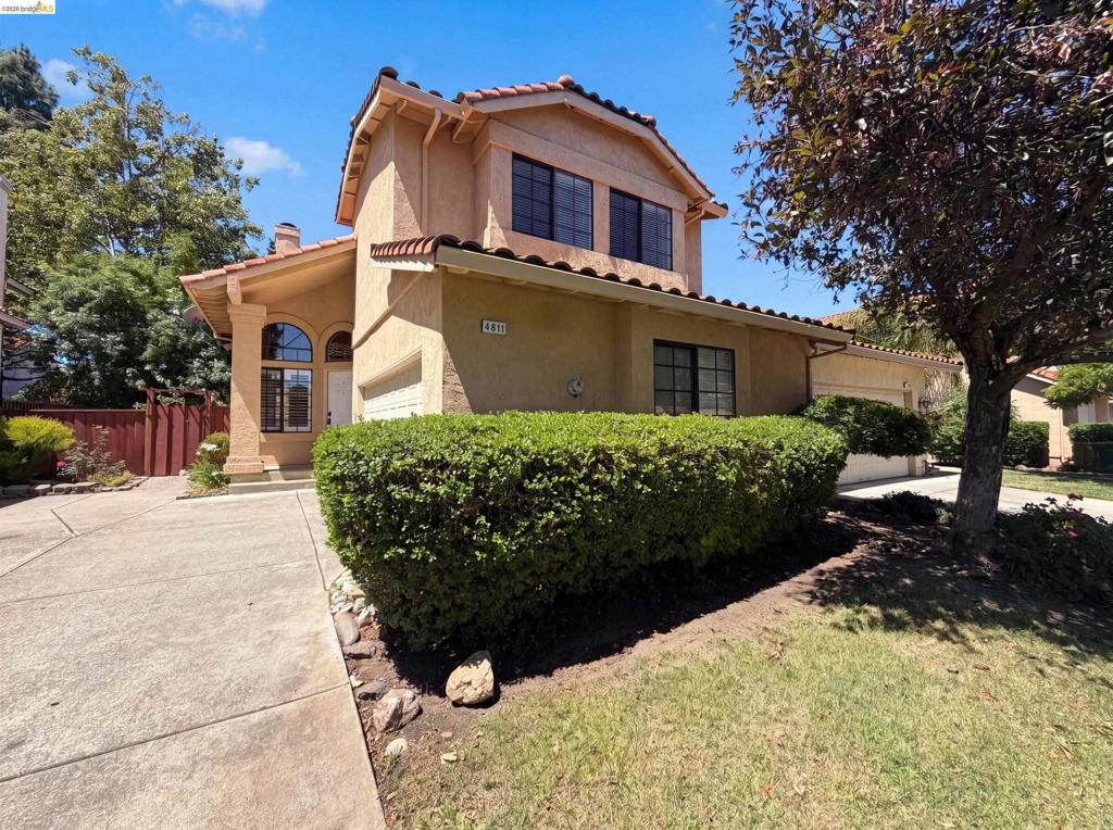 4811 Kimberley CMNS Property Photo 1