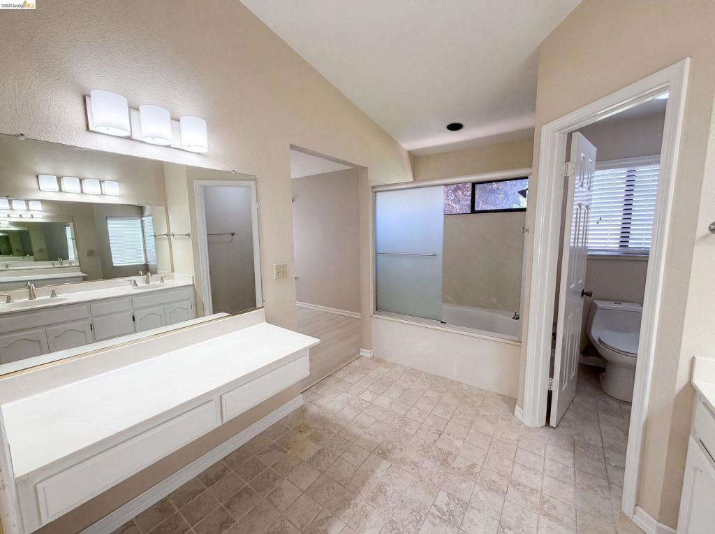 4811 Kimberley Cmns Property Photo 21