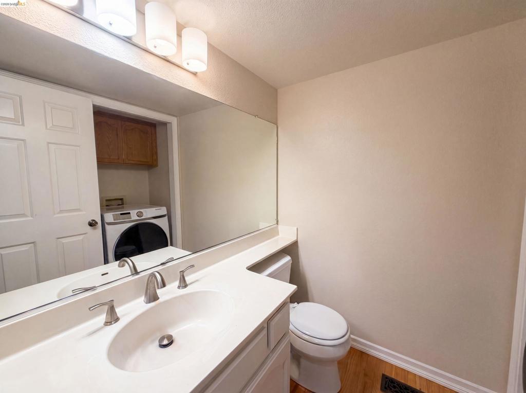 4811 Kimberley Cmns Property Photo 23