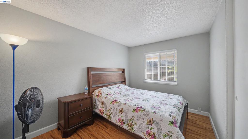 200 Riverside Pl Property Photo 21