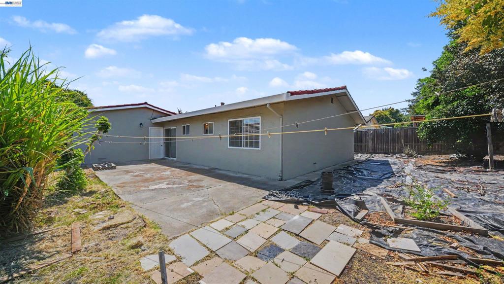 200 Riverside Pl Property Photo 24