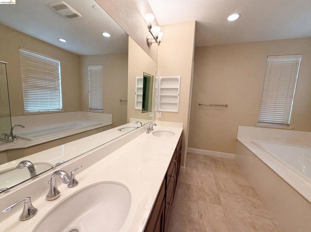 3087 Vittoria Loop Property Photo 13
