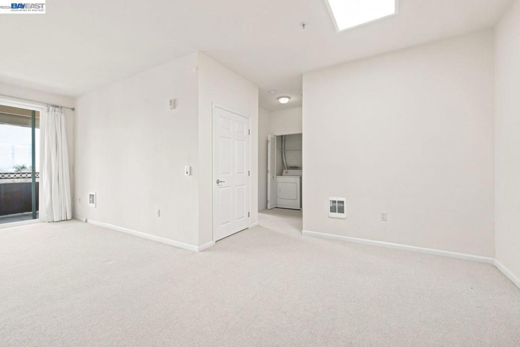 401 S Norfolk St 301 Property Photo 4