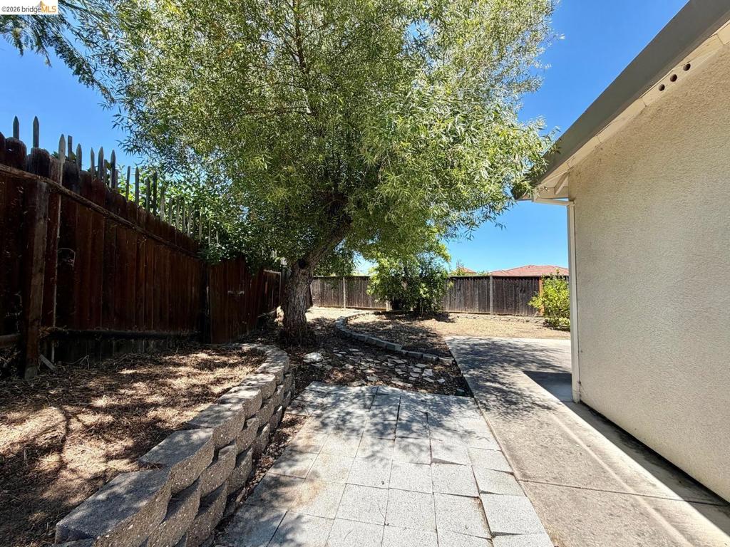 2084 Schell Mountain Way Property Photo 32