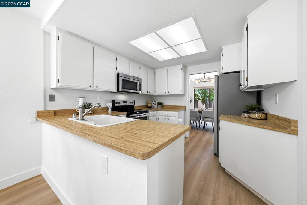 435 Via Royal Property Photo 13