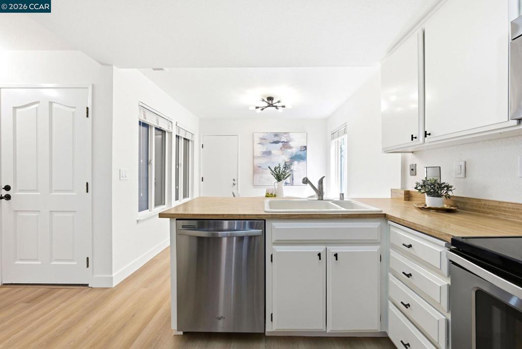 435 Via Royal Property Photo 16
