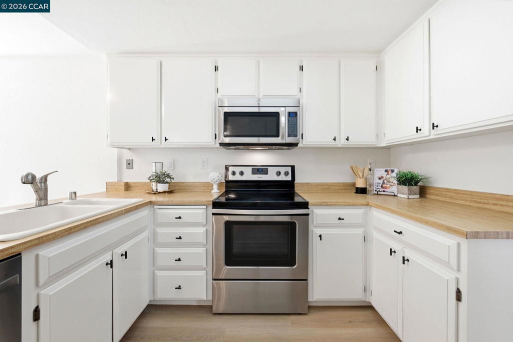 435 Via Royal Property Photo 17