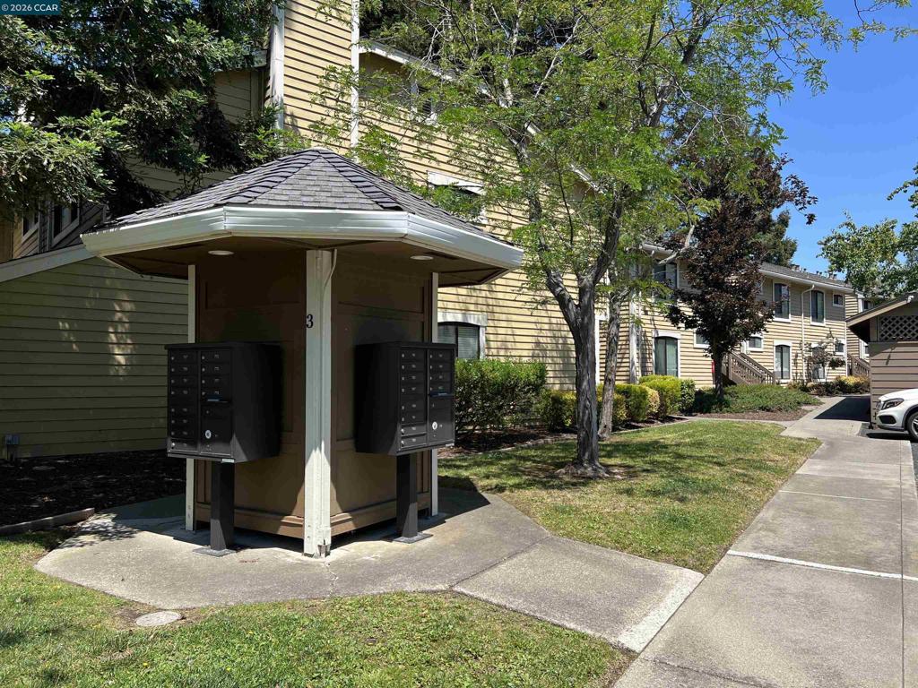 765 Center Ave Property Photo 30