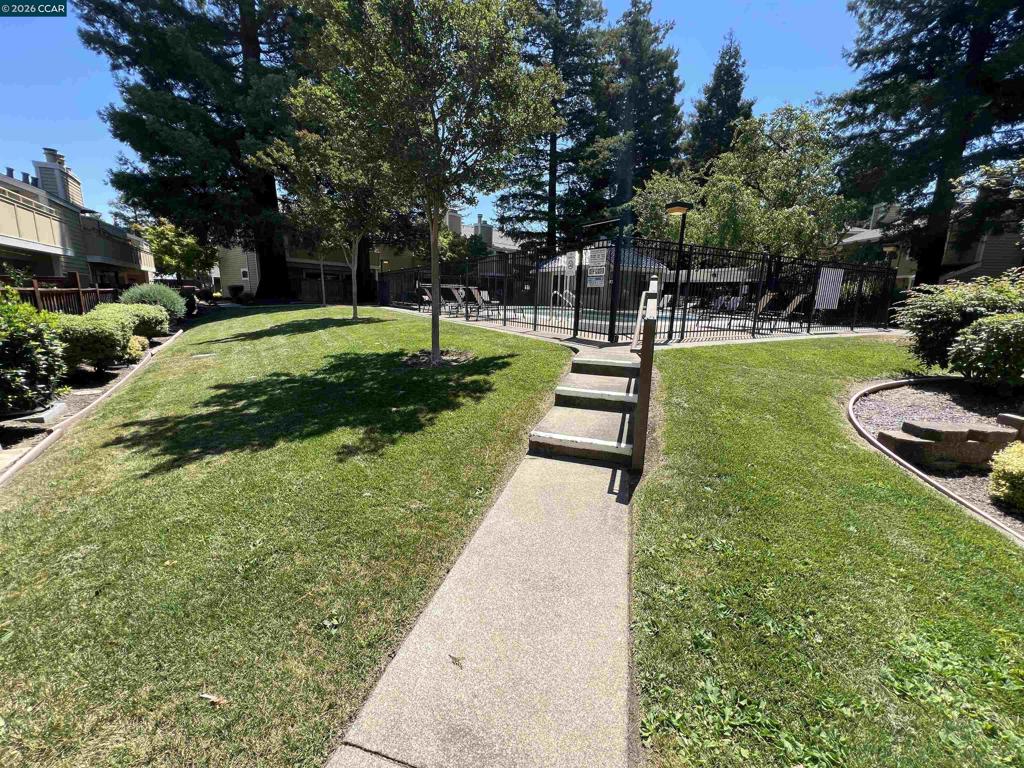 765 Center Ave Property Photo 34