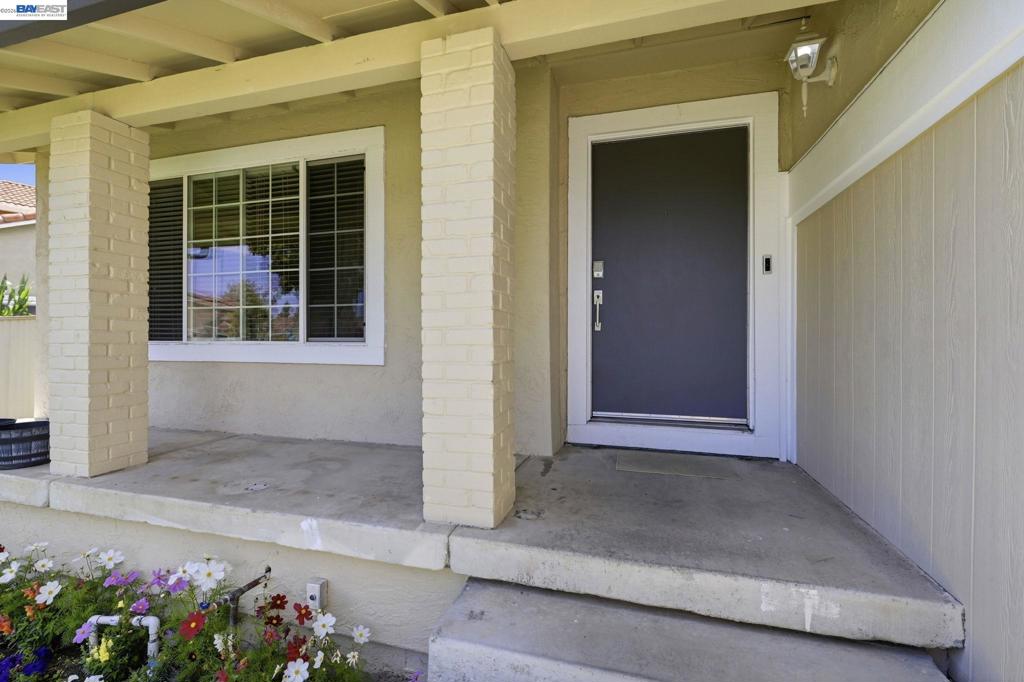 30979 Granger Ave Property Photo 12