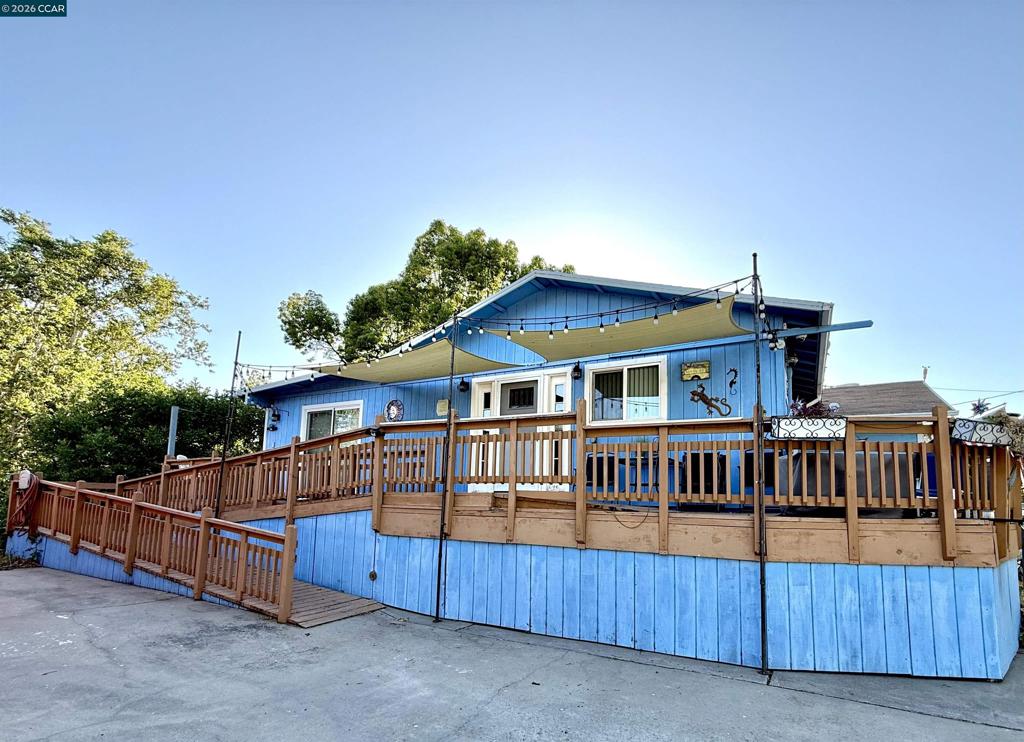 1824 Sycamore Drive Property Photo 1