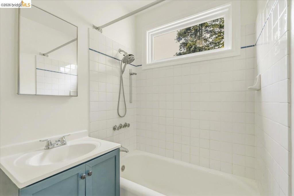 2403 Cedar St Property Photo 30
