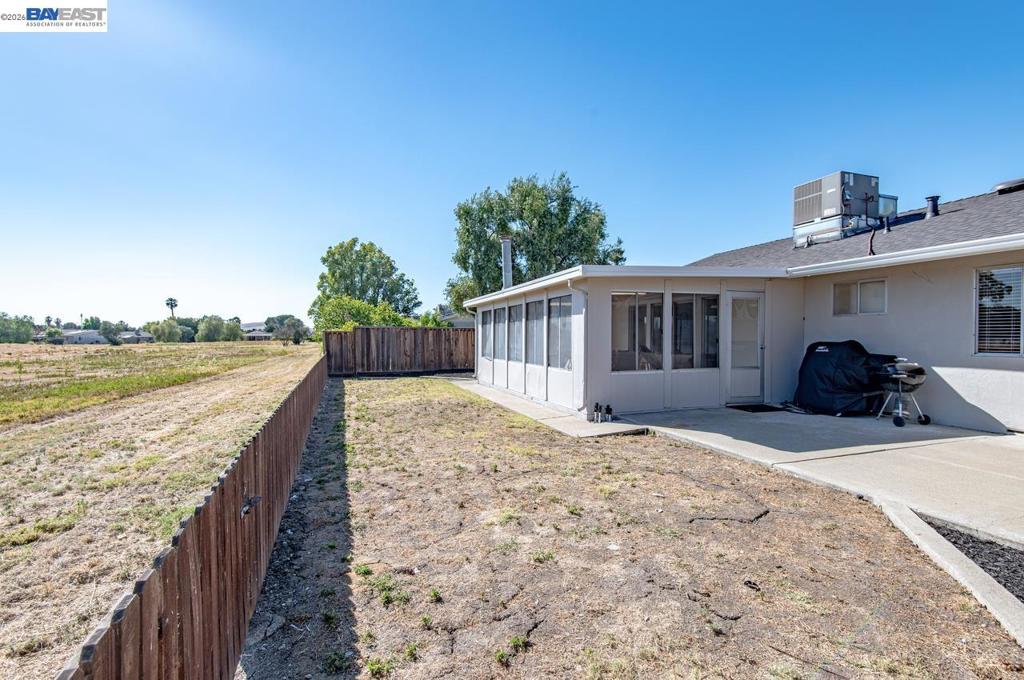 1418 Bluebell Dr Property Photo 39