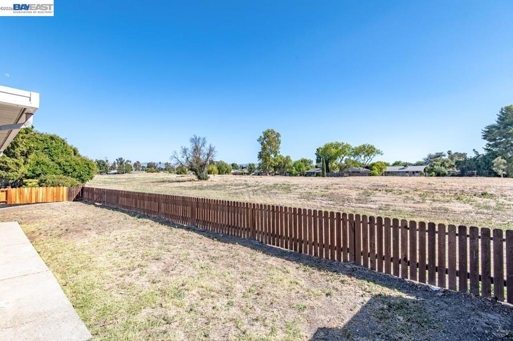 1418 Bluebell Dr Property Photo 41