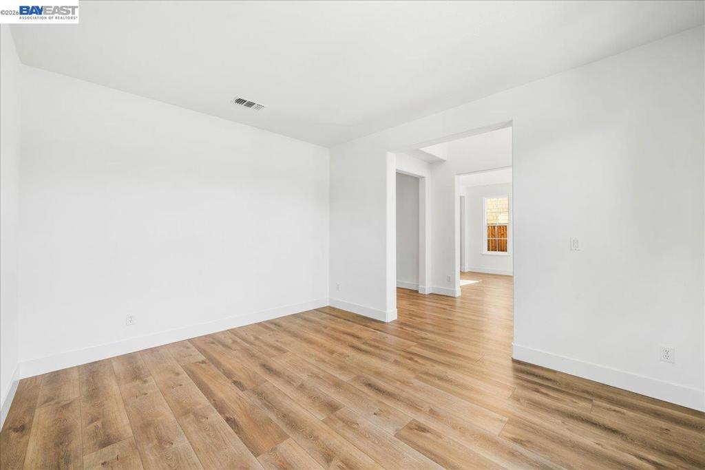 1461 Biarritz St Property Photo 10