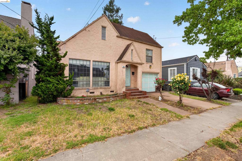 1814 105th Ave Property Photo 2