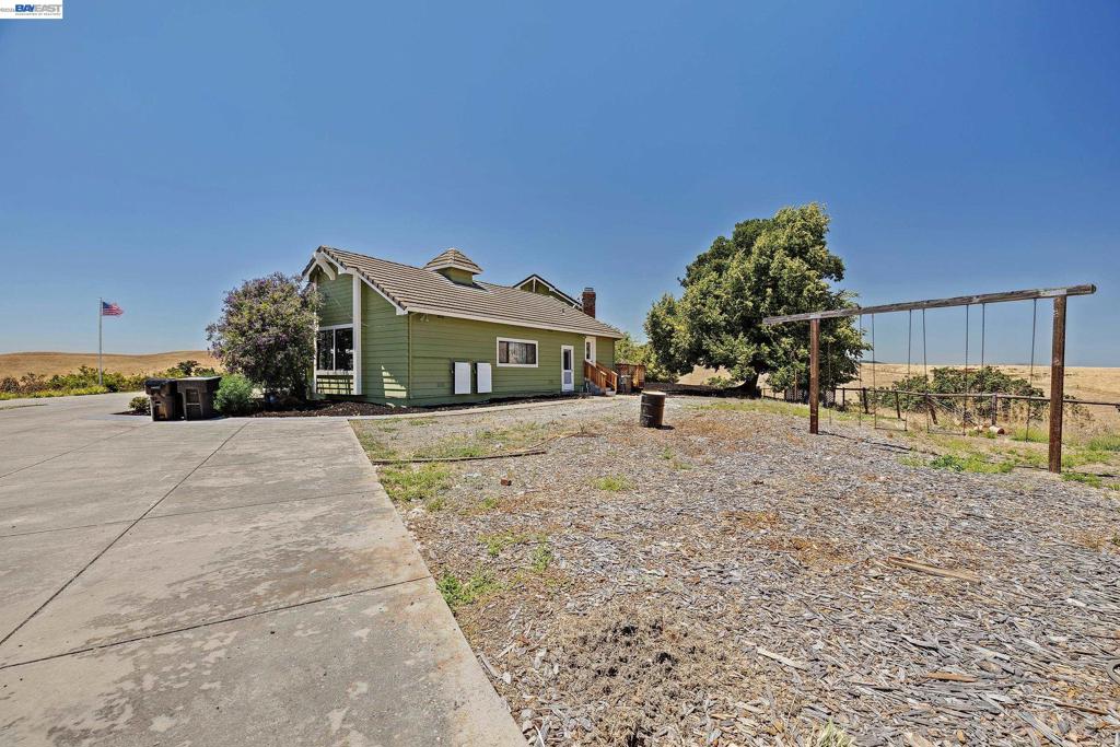 3343 Little Valley Rd Property Photo 4