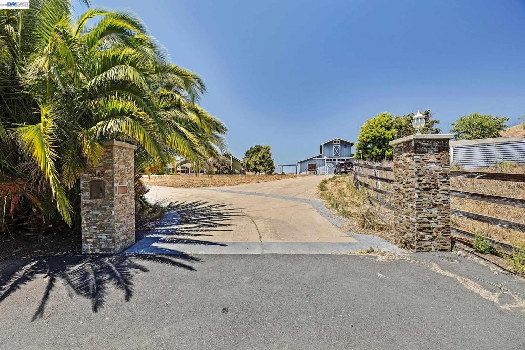 3343 Little Valley Rd Property Photo 6