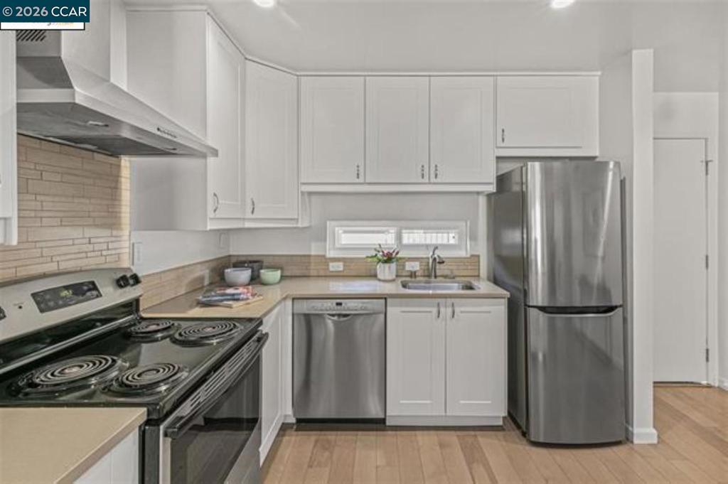 1725 Liberty # 10 Property Photo 3