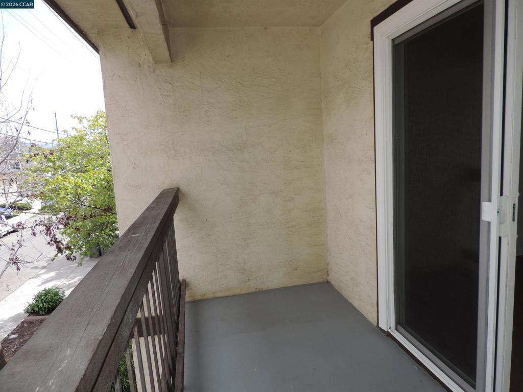 1725 Liberty # 10 Property Photo 22
