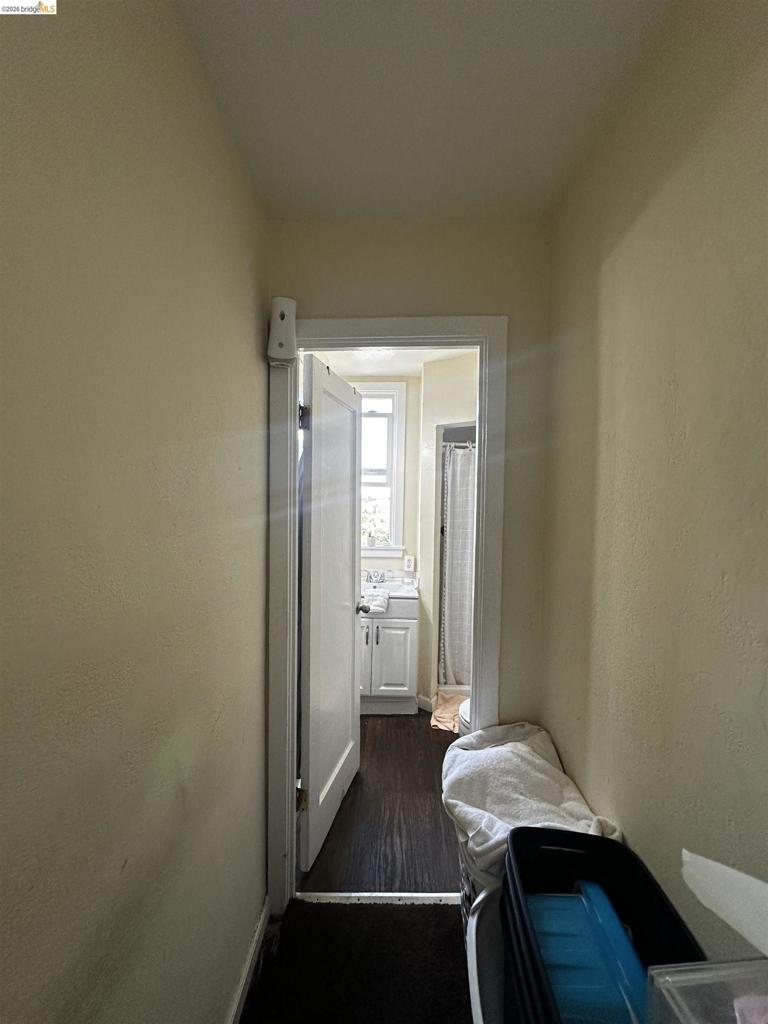 1746 10th Ave Property Photo 2