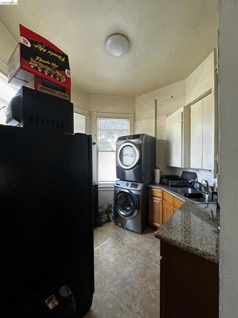 1746 10th Ave Property Photo 6