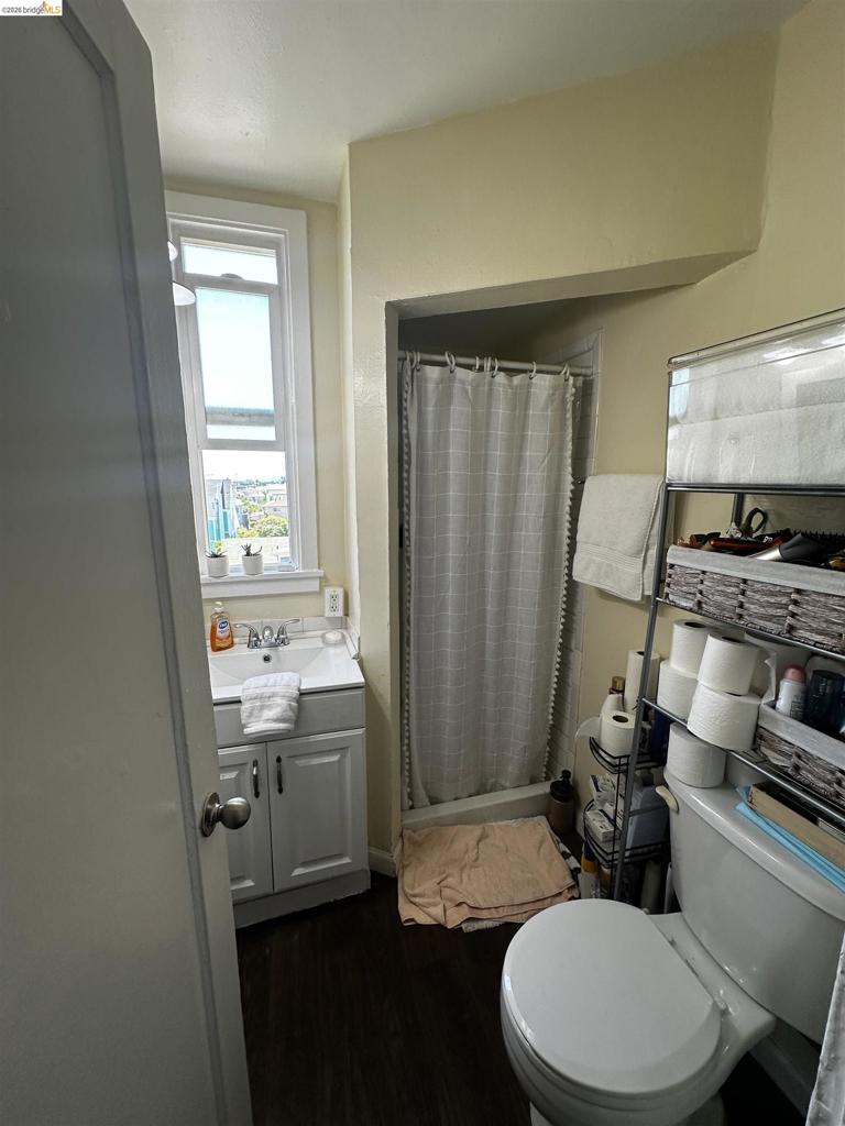 1746 10th Ave Property Photo 9