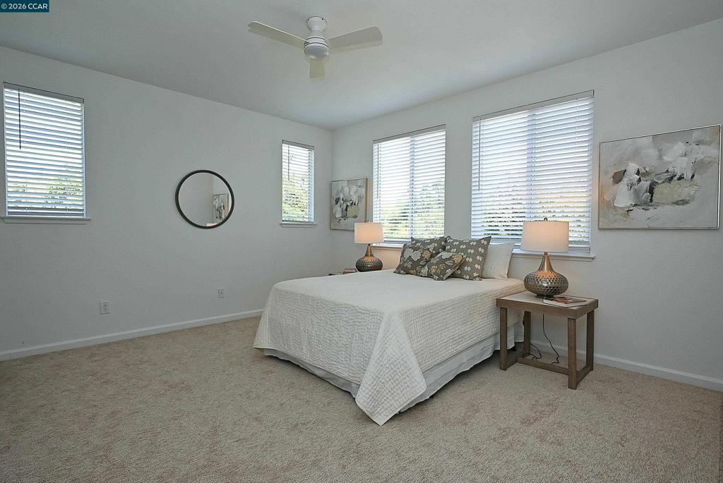 104 Johnson Ln Property Photo 7
